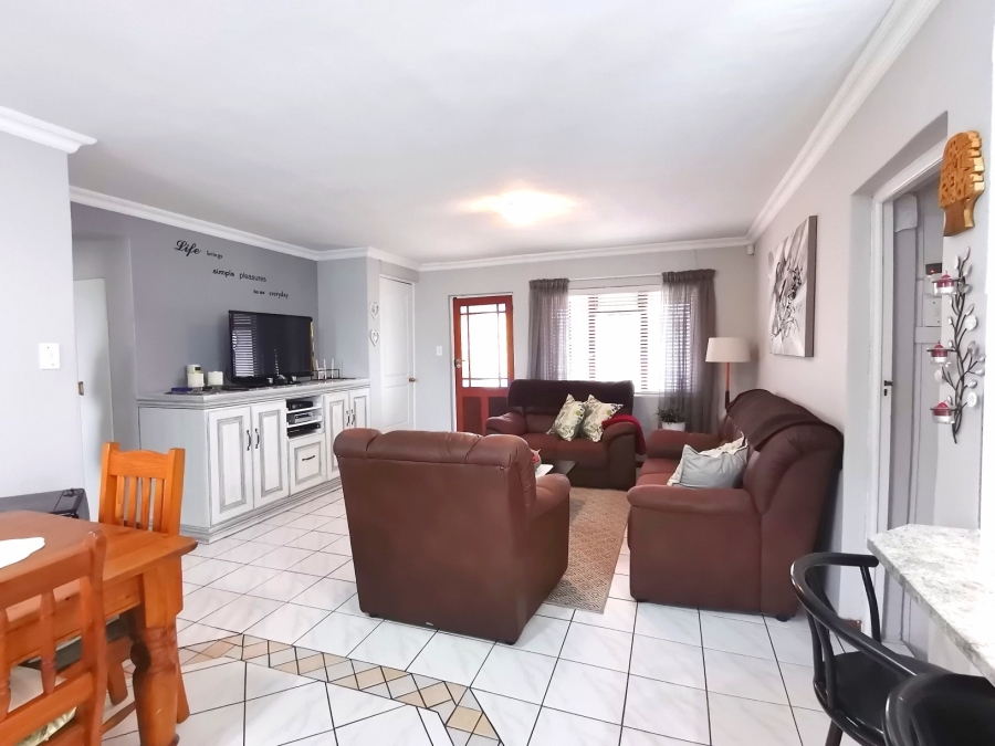 4 Bedroom Property for Sale in Onrus Western Cape